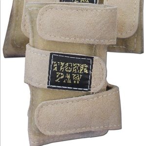 Gymnastics Tiger Paw